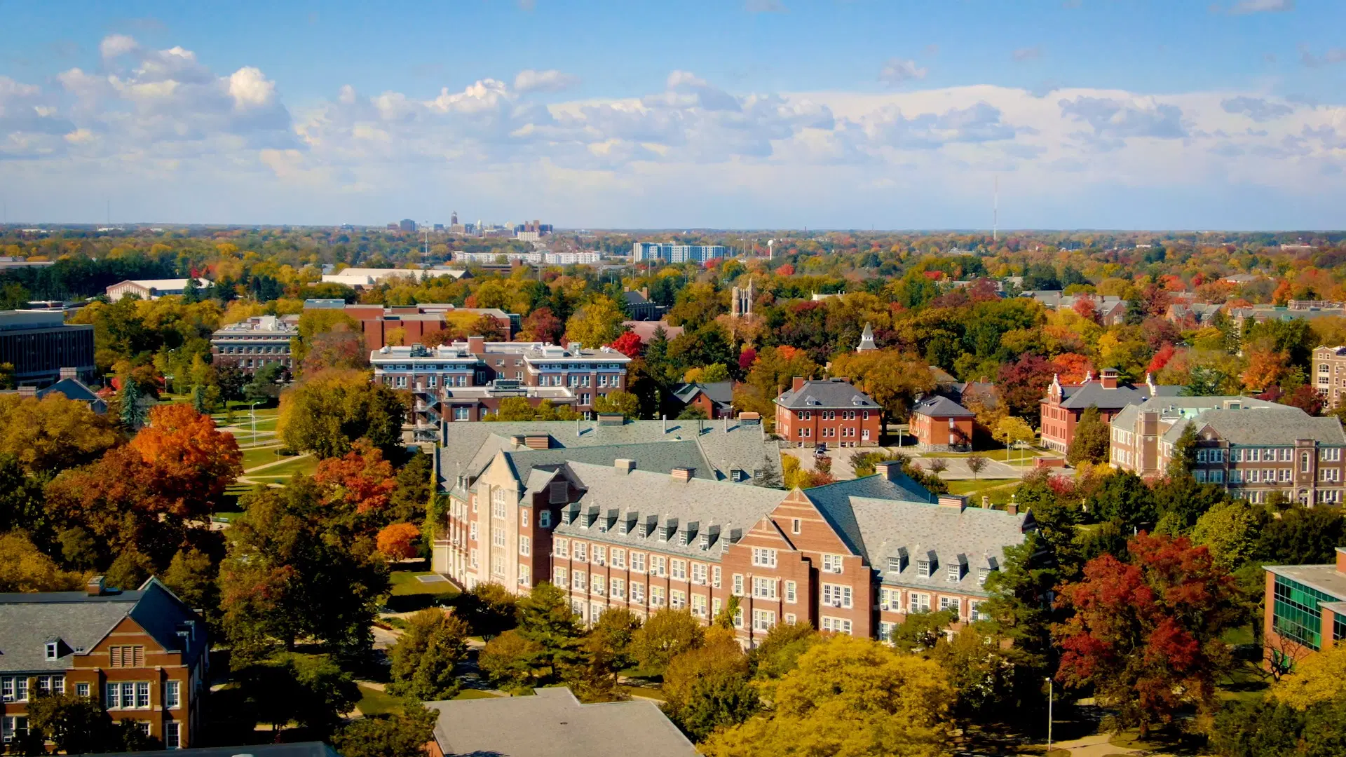 Image of Michigan State Campus in the fall